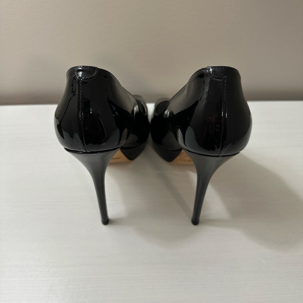 Jimmy Choo Black Patent Peep Toe Heels size 39 - Picture 5 of 9